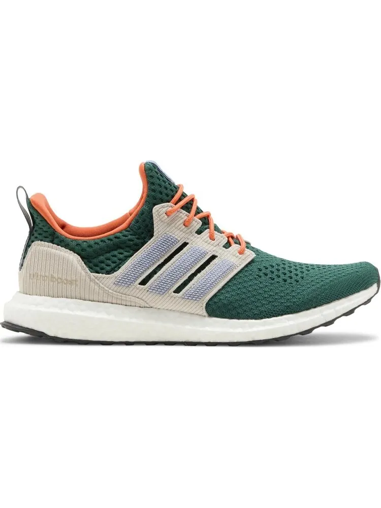 Кроссовки UltraBoost 1.0 'Collegiate Green Wonder Beige' — изображение 1 из 4, зеленый