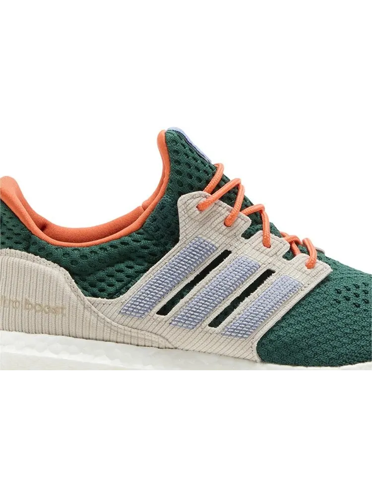 Кроссовки UltraBoost 1.0 'Collegiate Green Wonder Beige' — изображение 2 из 4, зеленый