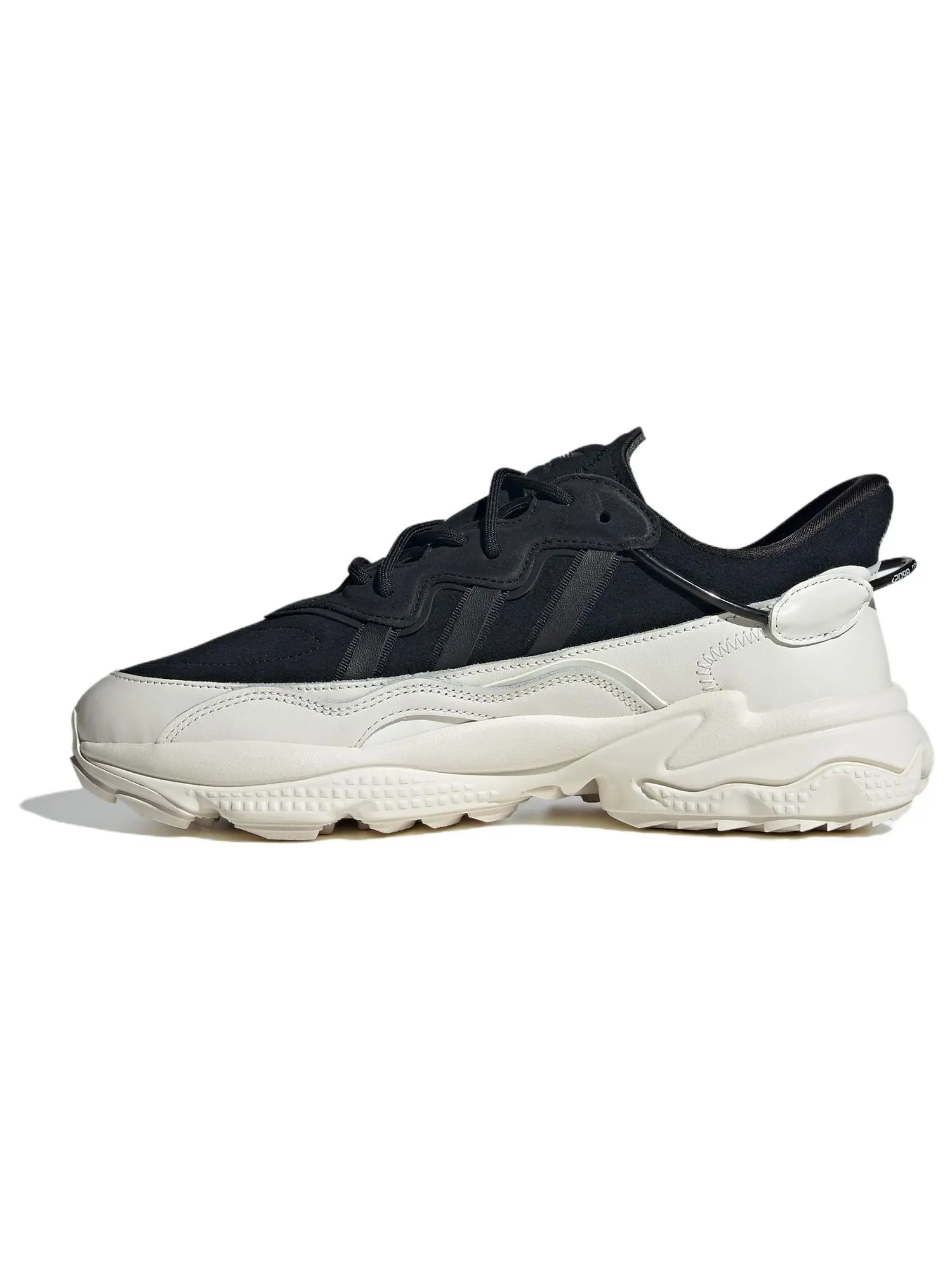 Кроссовки adidas Originals OZWEEGO Chunky Unisex — изображение 1 из 6, бежевый