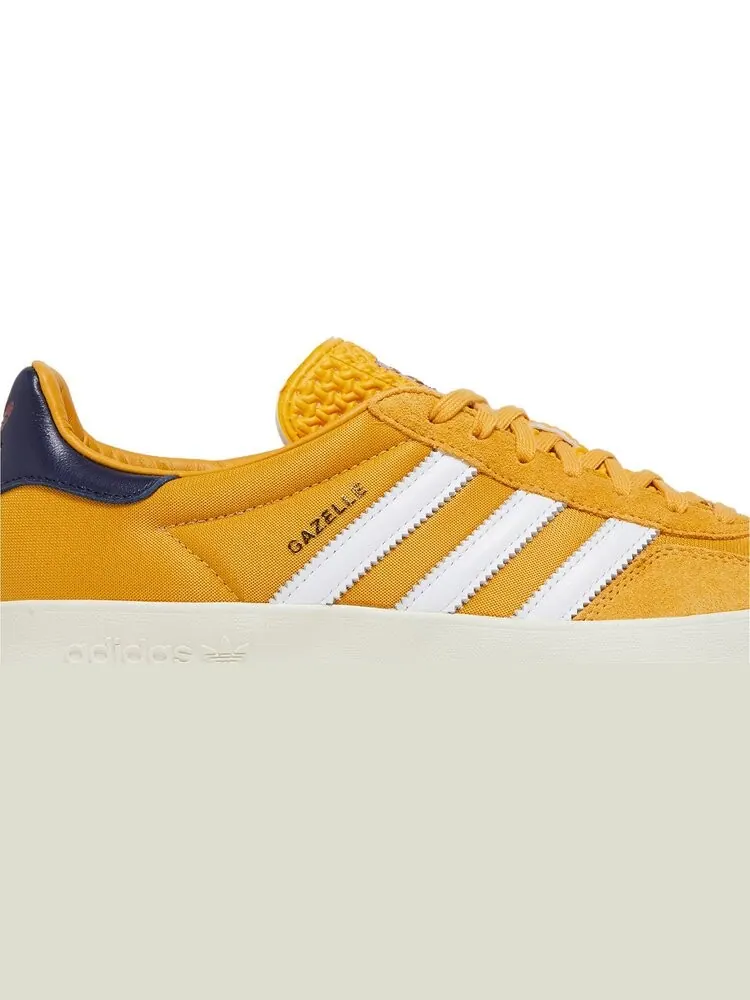 Кроссовки Gazelle Indoor 'Preloved Yellow Dark Blue' — изображение 2 из 4, желтый
