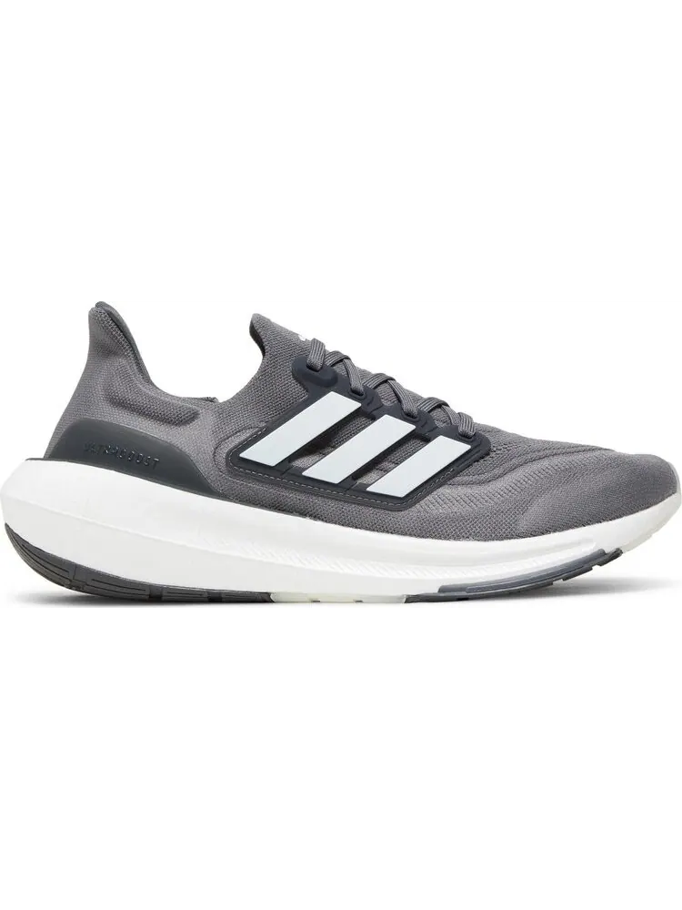 Кроссовки UltraBoost Light 'Grey White' — изображение 1 из 4, серый
