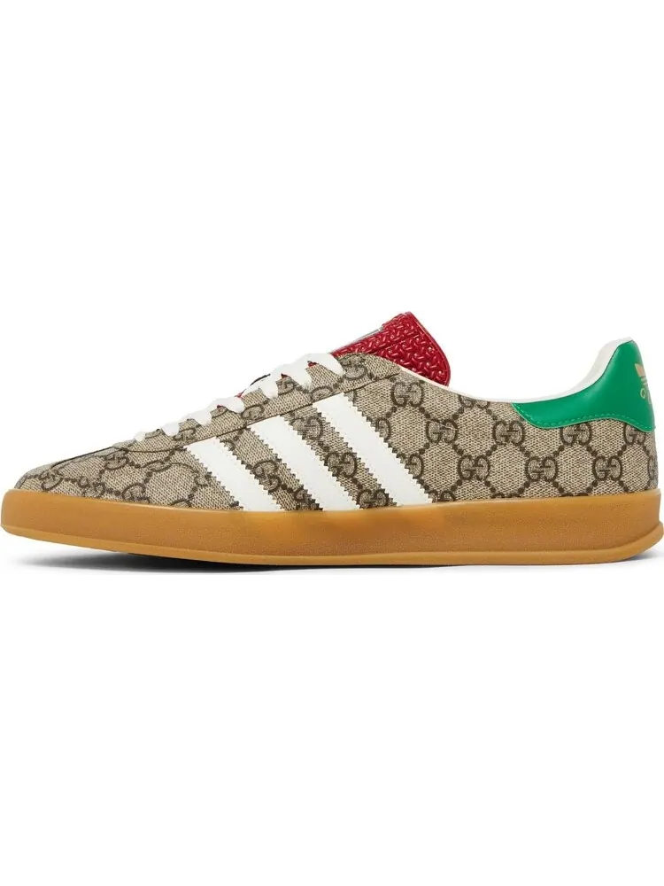 Кроссовки Gucci x Gazelle 'Beige GG Monogram' — изображение 3 из 4, загар