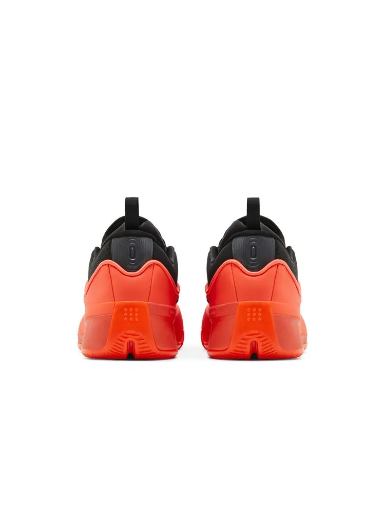 Кроссовки Dame 9 'Solar Red' — изображение 6 из 8, красный