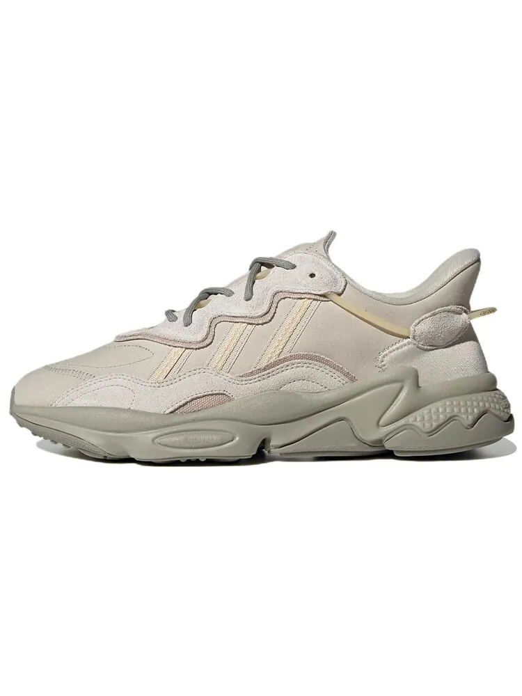 Кроссовки Adidas originals Ozweego Lifestyle — изображение 1 из 6, серо-бежевый