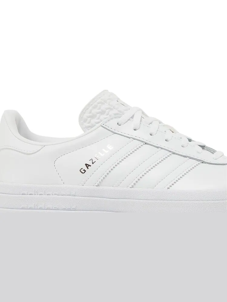 Кроссовки Wmns Gazelle Bold 'Triple White' — изображение 2 из 4, белый