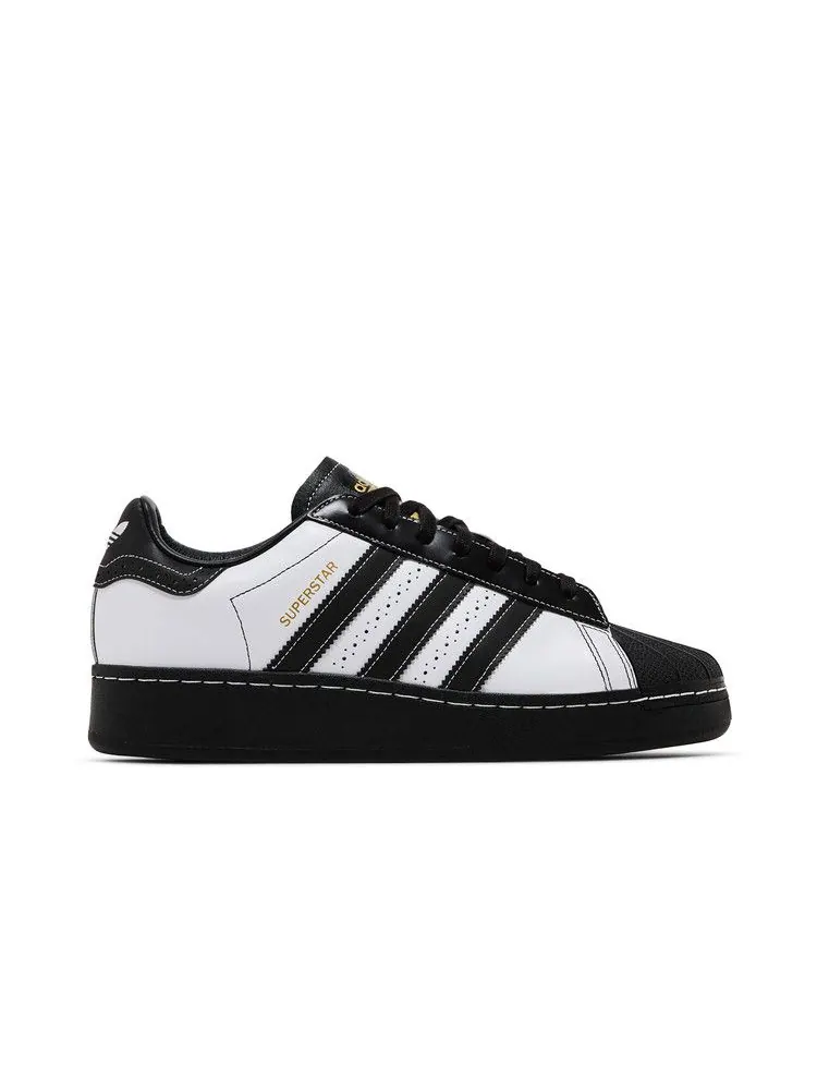 Кроссовки adidas Superstar XLG 'White Black Toe' — изображение 2 из 9