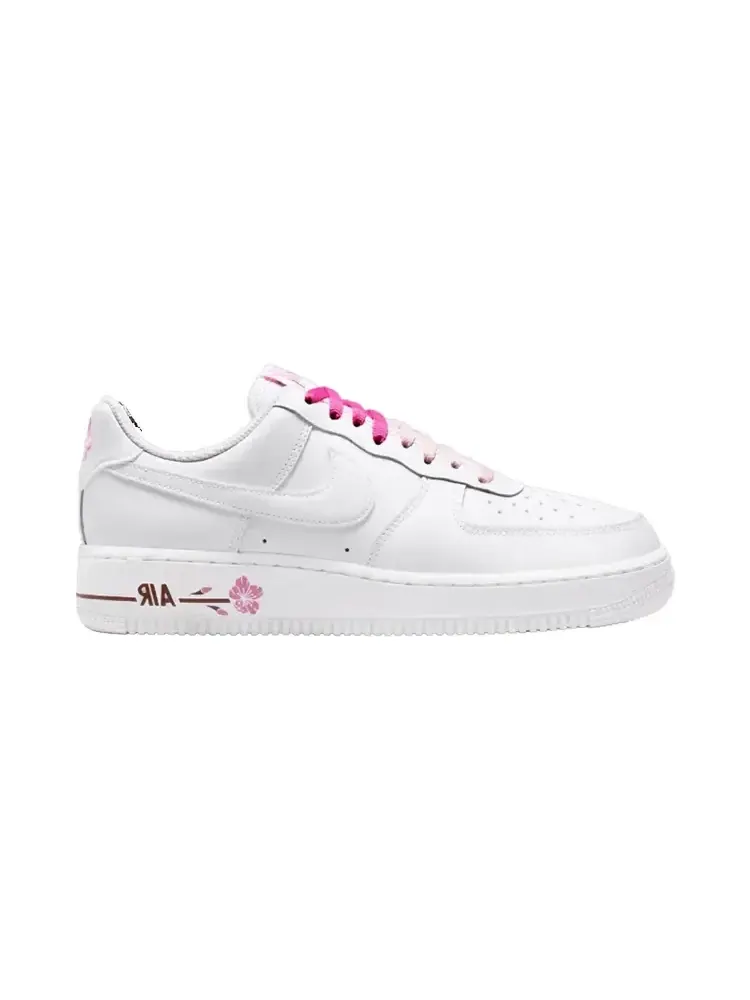 Кроссовки Nike Wmns Air Force 1 Low 'Cherry Blossom' — изображение 1 из 1, белый