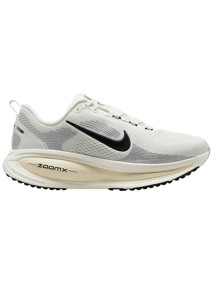 Кроссовки Nike Wmns Vomero 18 Extra Wide — изображение 1 из 1, бежевый
