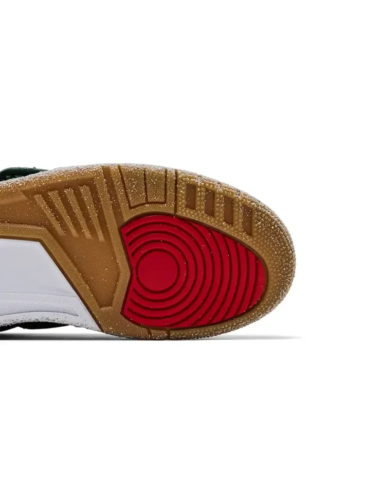 Кроссовки Teyana Taylor x Air Jordan 3 'Concrete Rose' — изображение 5 из 8, черный