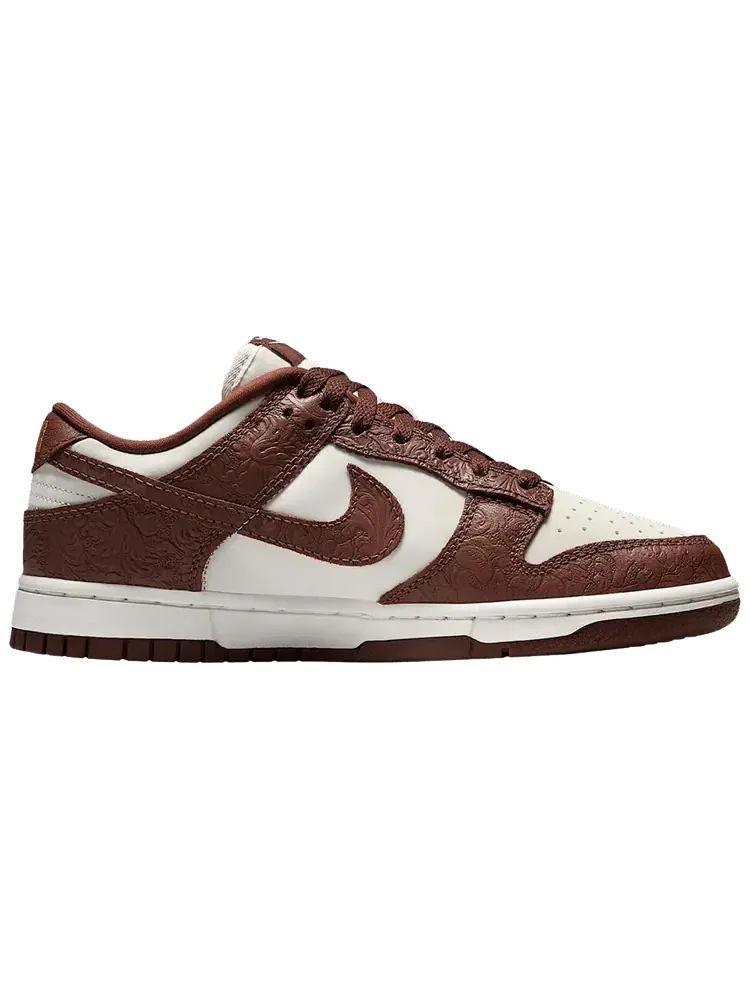 Кроссовки Nike Wmns Dunk Low — изображение 1 из 1, коричневый