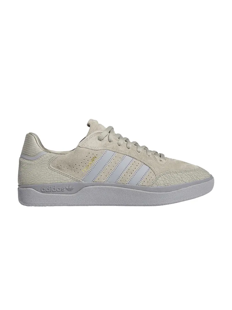 Кеды adidas Tyshawn Low 'Silver Pebble' — изображение 1 из 1