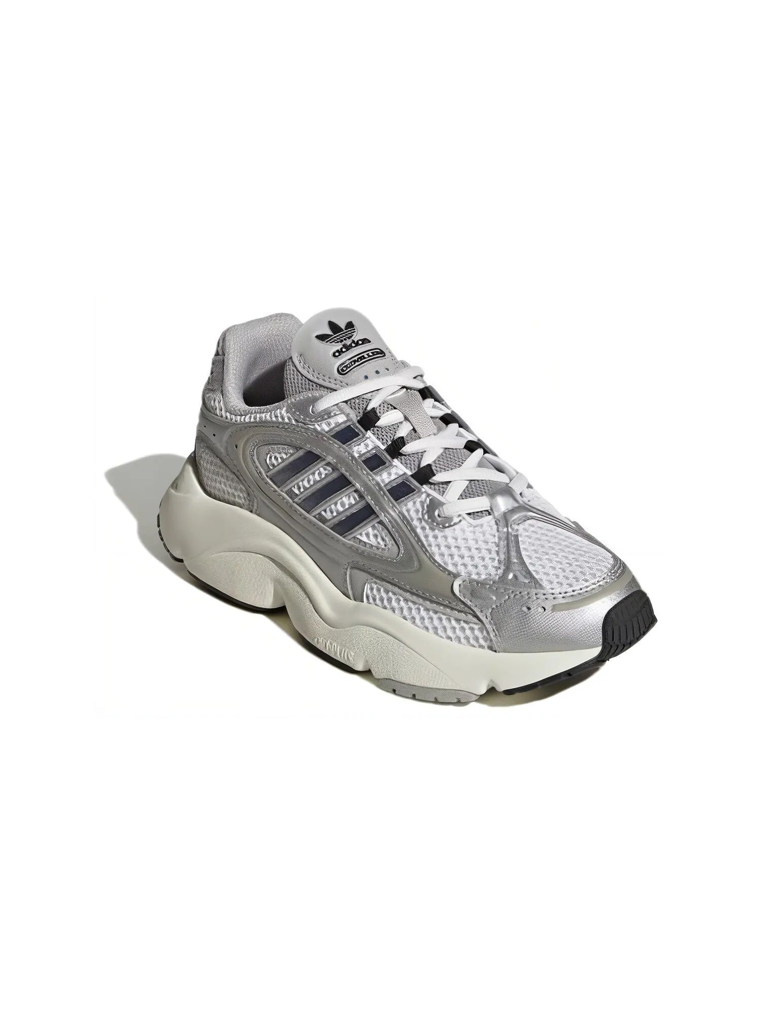 Кроссовки Adidas originals Ozmillen Kids Lifestyle — изображение 2 из 4, серебряный