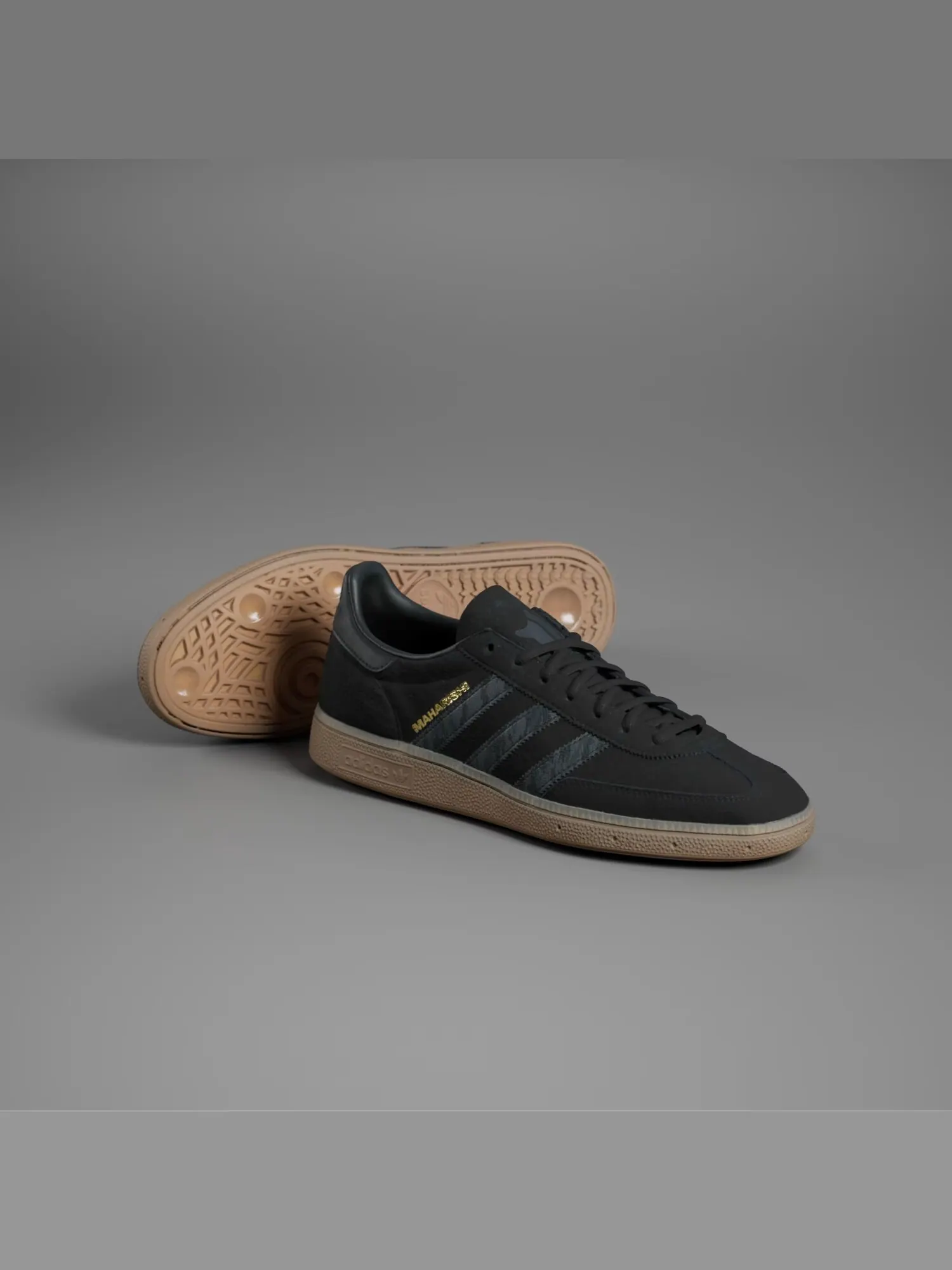 Кроссовки adidas Maharishi X Handball Spezial 'Black Gum' — изображение 1 из 10, черный