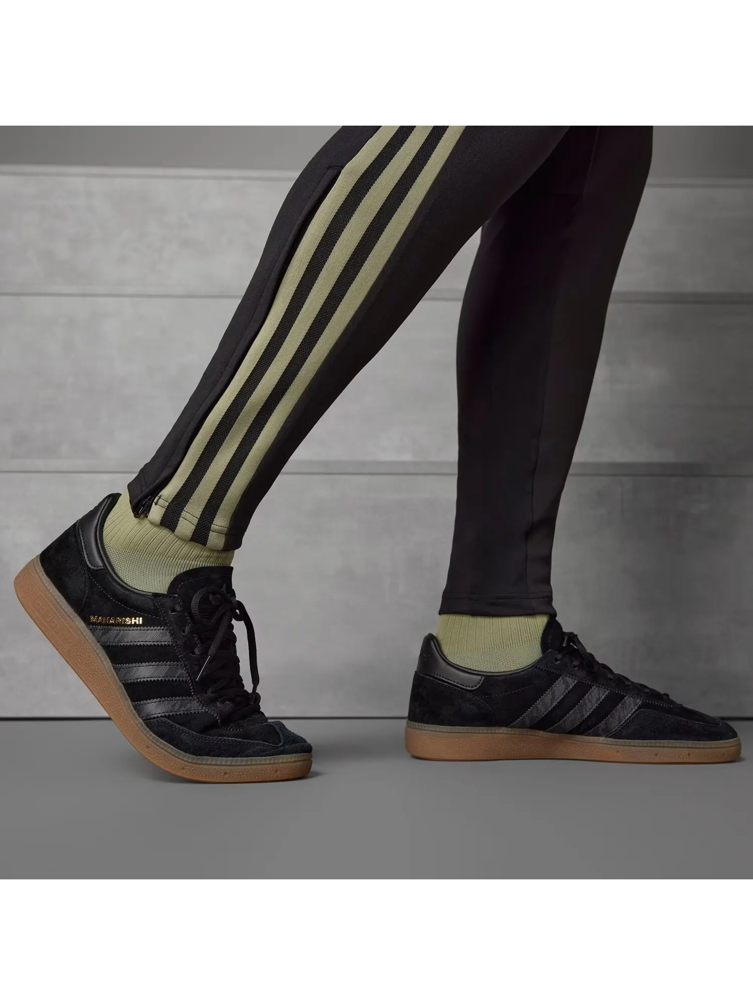 Кроссовки adidas Maharishi X Handball Spezial 'Black Gum' — изображение 6 из 10, черный