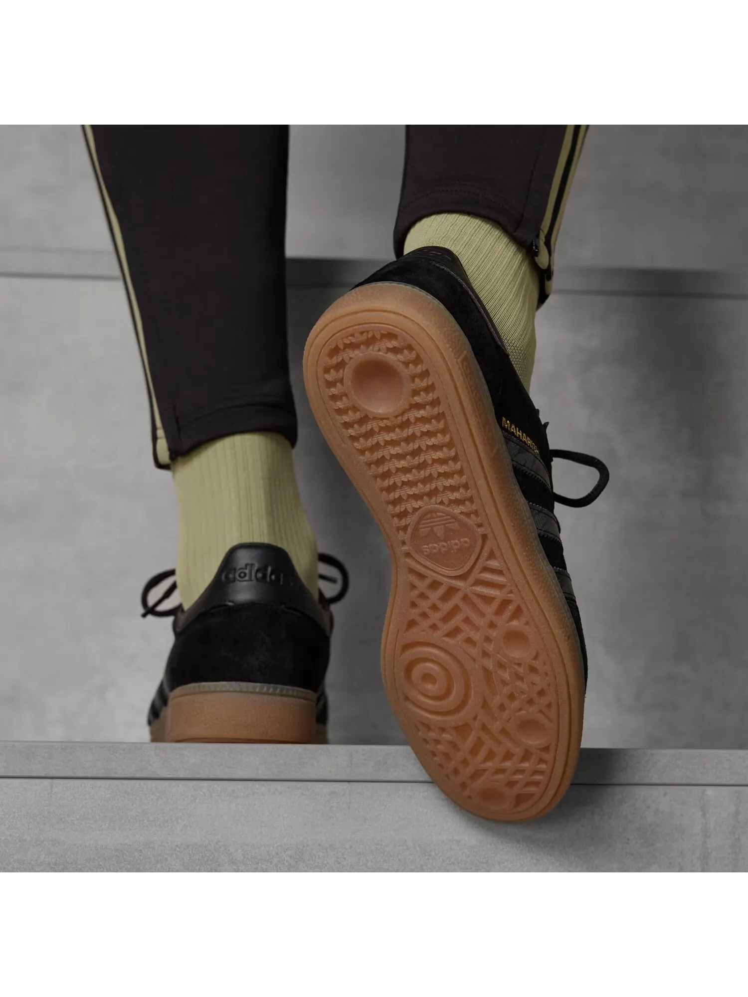 Кроссовки adidas Maharishi X Handball Spezial 'Black Gum' — изображение 9 из 10, черный