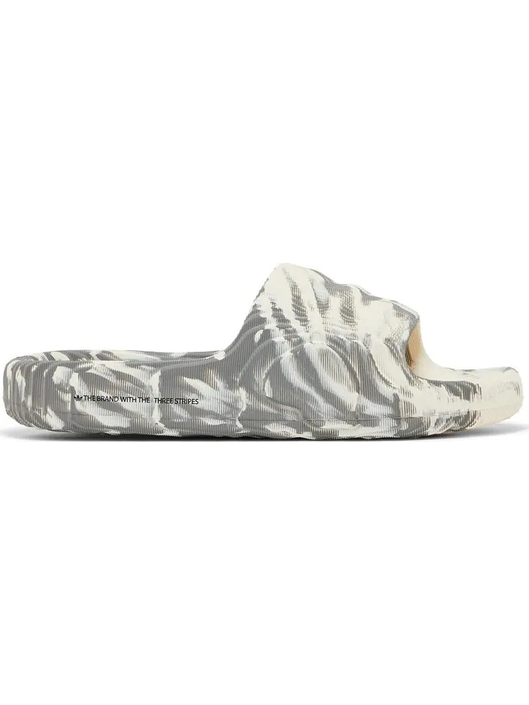 Кроссовки Adilette 22 Slides 'Wonder White Grey' — изображение 1 из 4, белый