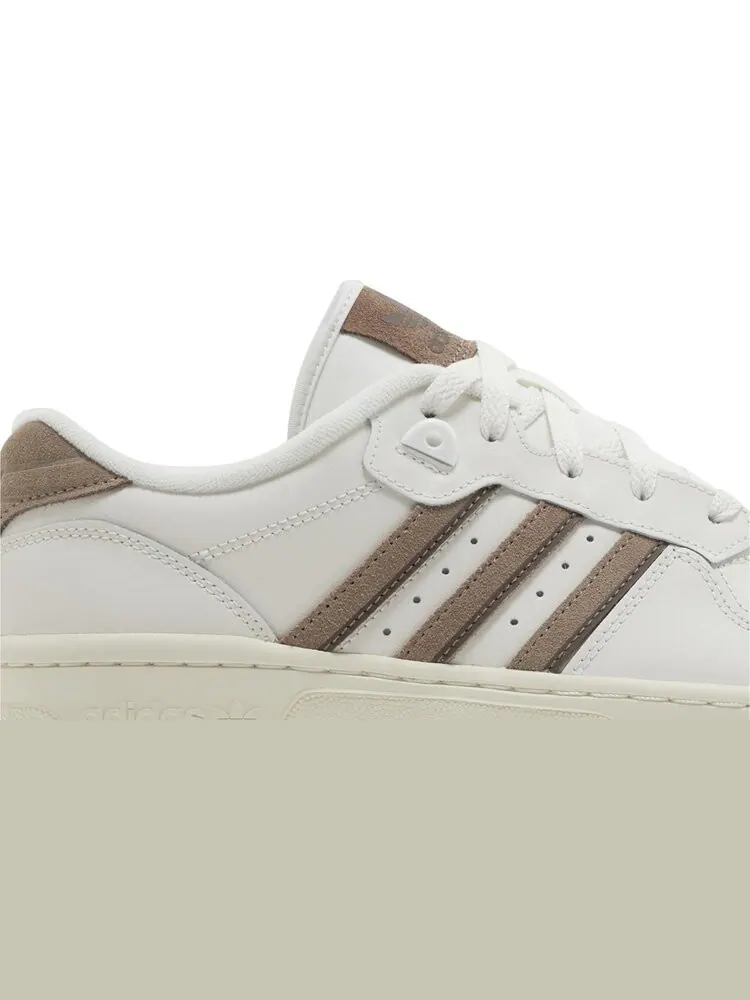 Кроссовки Rivalry Low 'White Chalky Brown' — изображение 2 из 4, белый