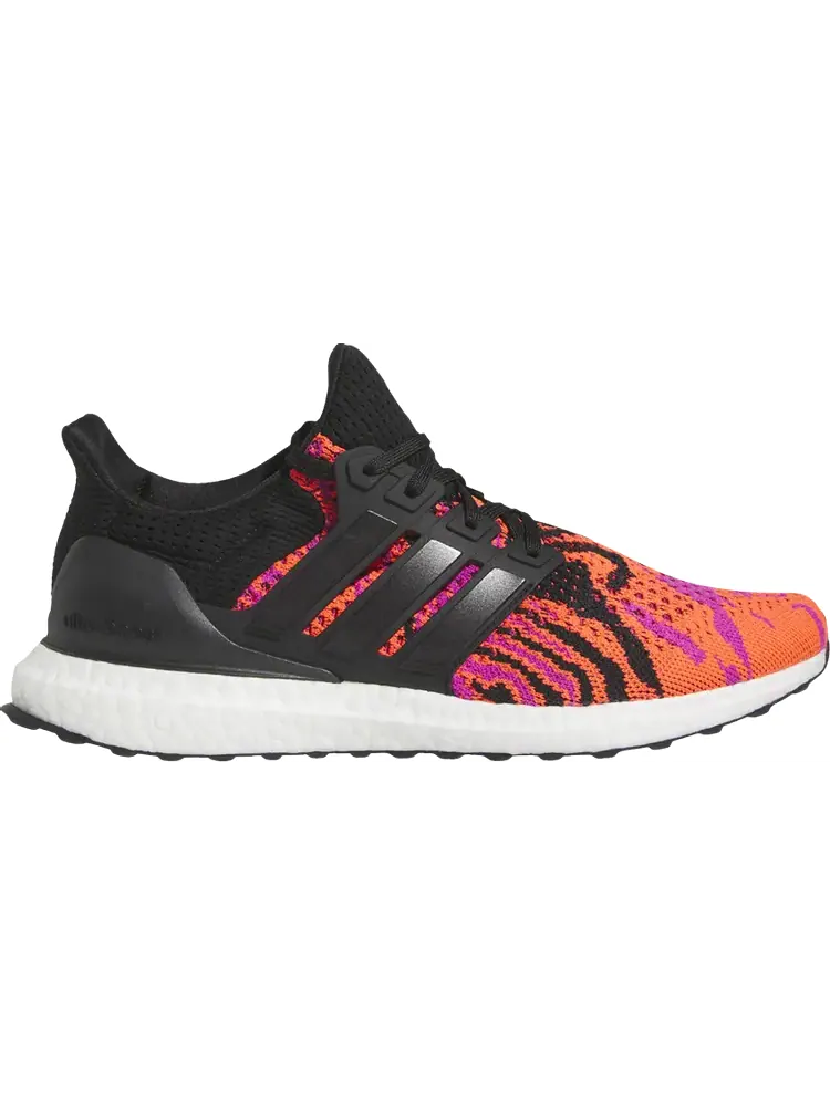 Кроссовки Wmns UltraBoost 1.0 'Black Solar Red Flames' — изображение 1 из 1, оранжевый