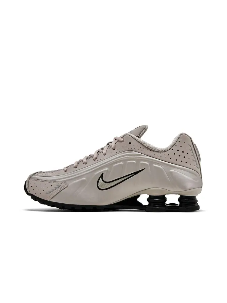 Кроссовки Shox R4 'College Grey' — изображение 3 из 8, серый