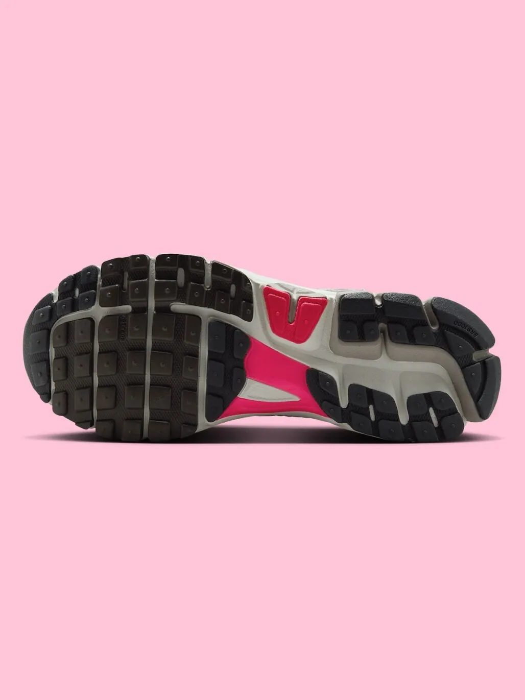Кроссовки Nike Wmns Air Zoom Vomero 5 'College Grey Medium Ash' — изображение 3 из 6, серый