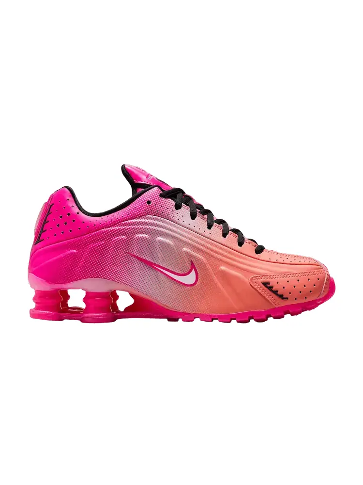 Кроссовки Nike Wmns Shox R4 'Hyper Pink Black' — изображение 1 из 1, розовый