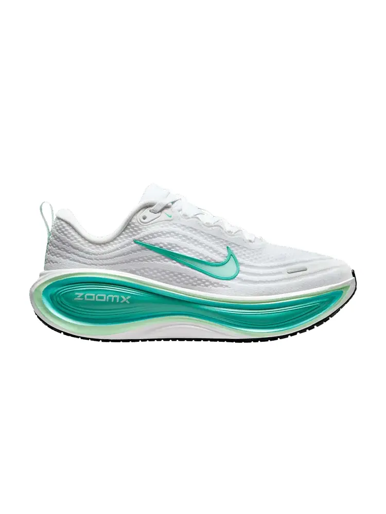 Кроссовки Nike Wmns Vomero Plus Extra Wide — изображение 1 из 1, белый