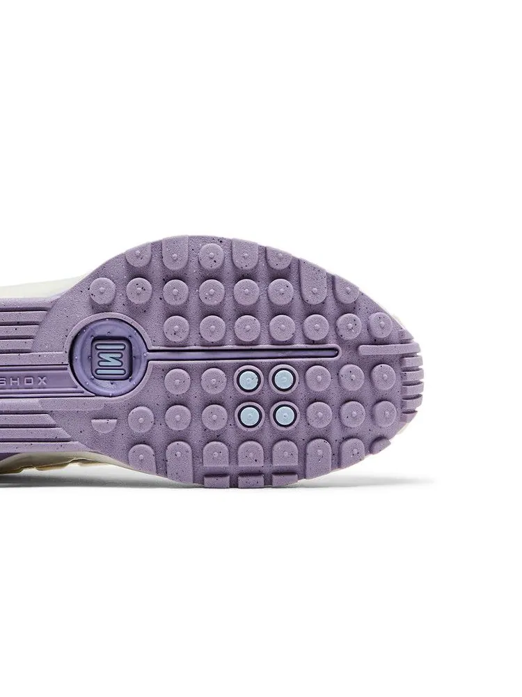 Кроссовки Nike Shox R4 GS 'Soft Pearl Celestine Blue' — изображение 6 из 9, белый/синий