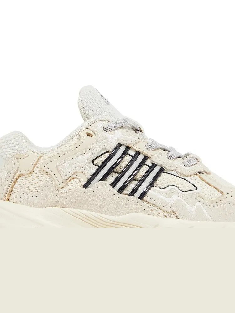 Кроссовки Bad Bunny x Response CL Infant 'Wonder White' — изображение 2 из 4, бежевый
