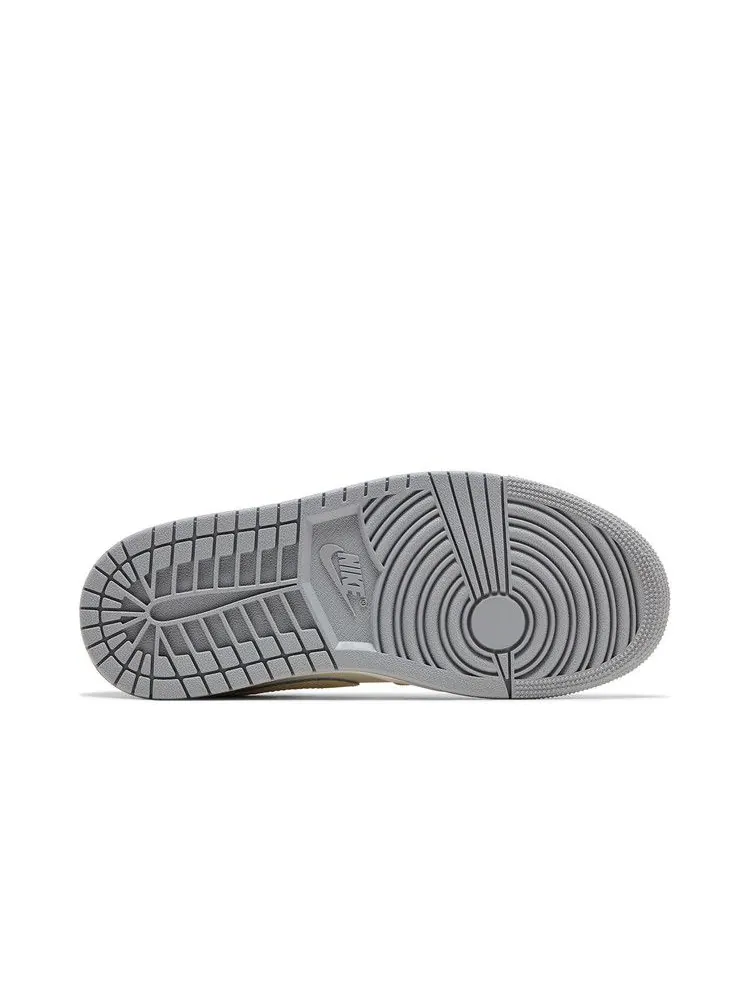 Кроссовки Air Jordan Wmns Air Jordan 1 Low 'Sail Soft Pearl Sequins' — изображение 5 из 9, черный//светлый серый