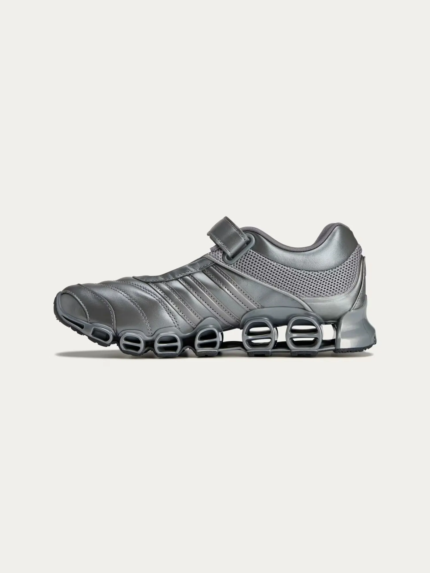Кроссовки женские Adidas Originals Megaride Mary-Jane Taqwa Bint Ali — изображение 6 из 8, серый