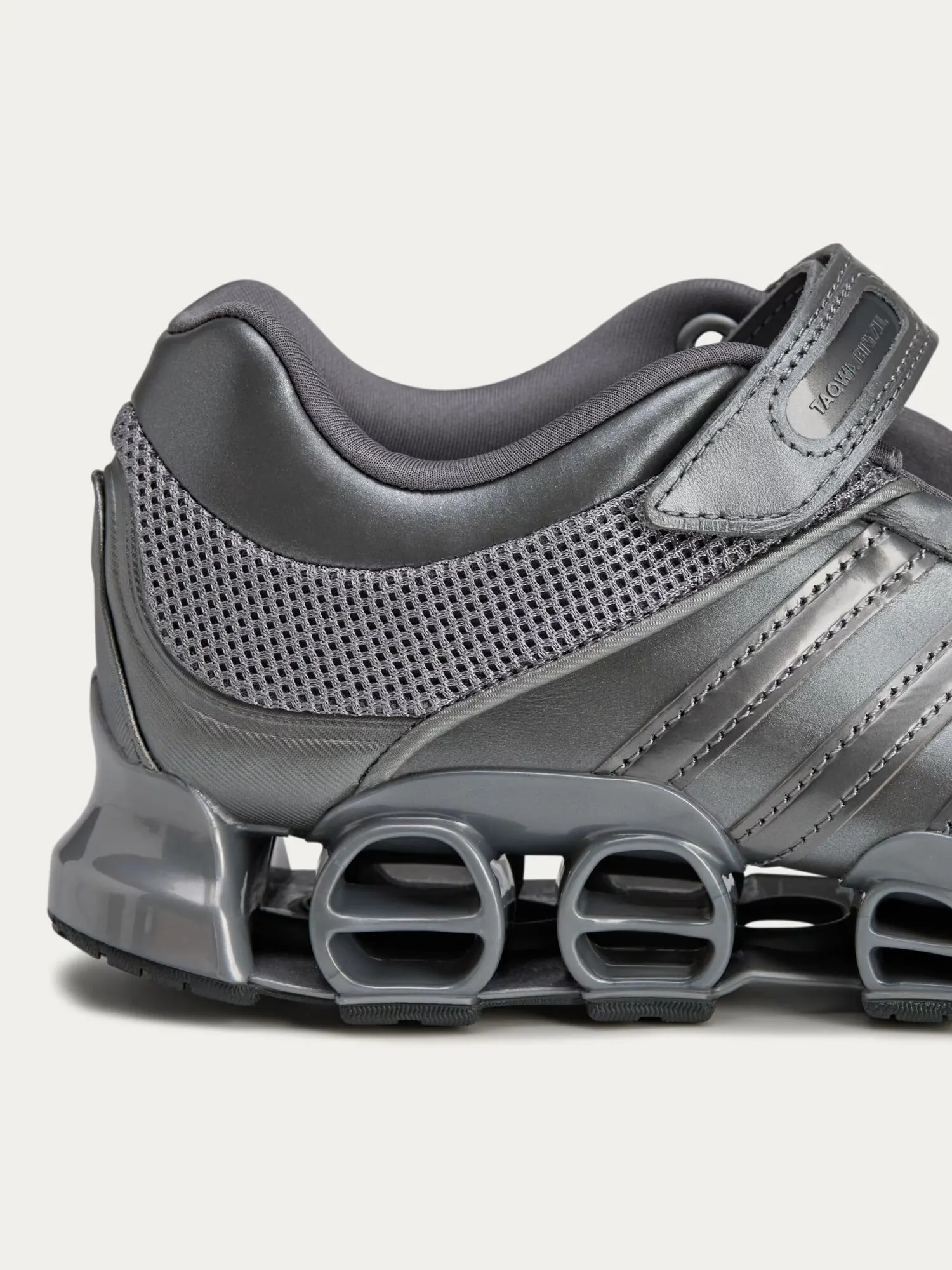 Кроссовки женские Adidas Originals Megaride Mary-Jane Taqwa Bint Ali — изображение 7 из 8, серый