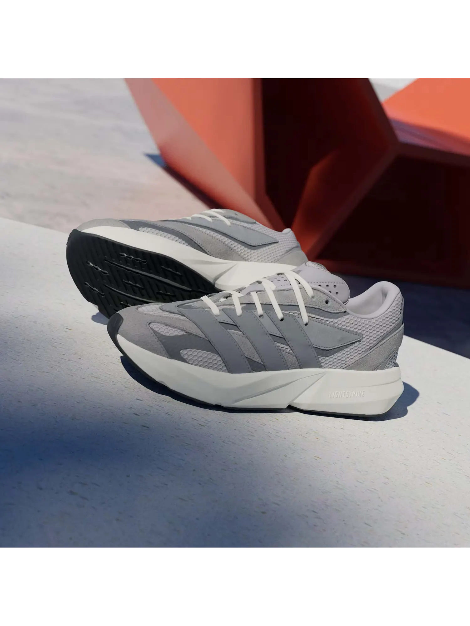 Кроссовки Adidas Lightblaze — изображение 3 из 6, серебристый