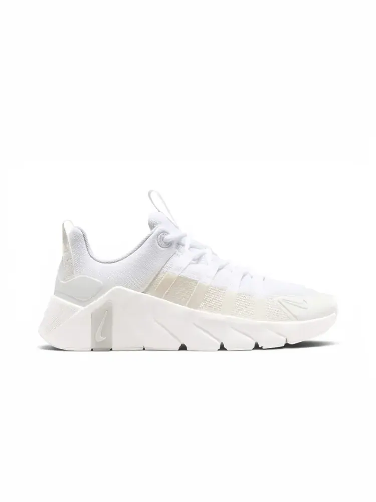 Кроссовки Nike Wmns Free Metcon 7 — изображение 1 из 1, белый