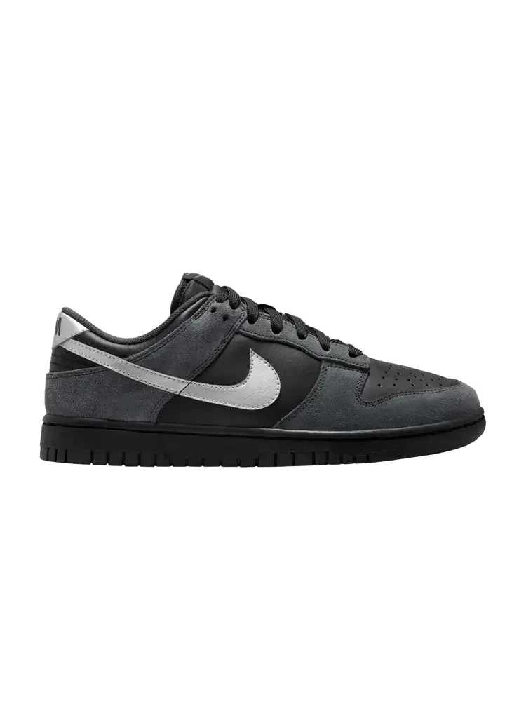 Кроссовки Nike Wmns Dunk Low — изображение 1 из 1, черный серебристый