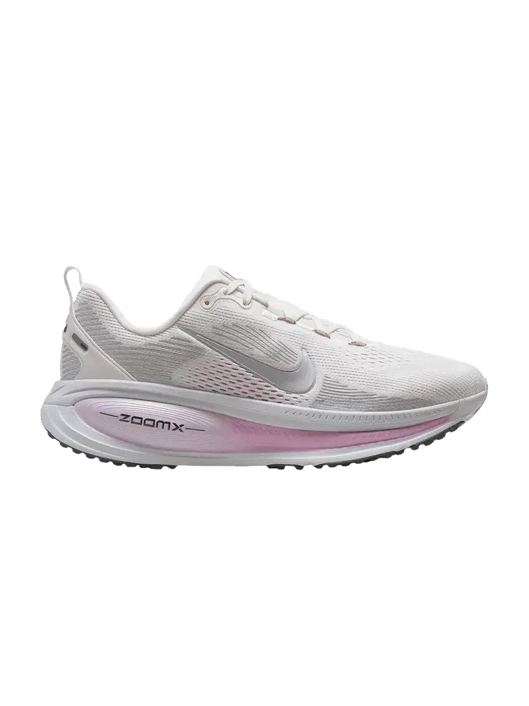 Кроссовки Nike Wmns Vomero 18, Sail Doll — изображение 1 из 1, бежевый
