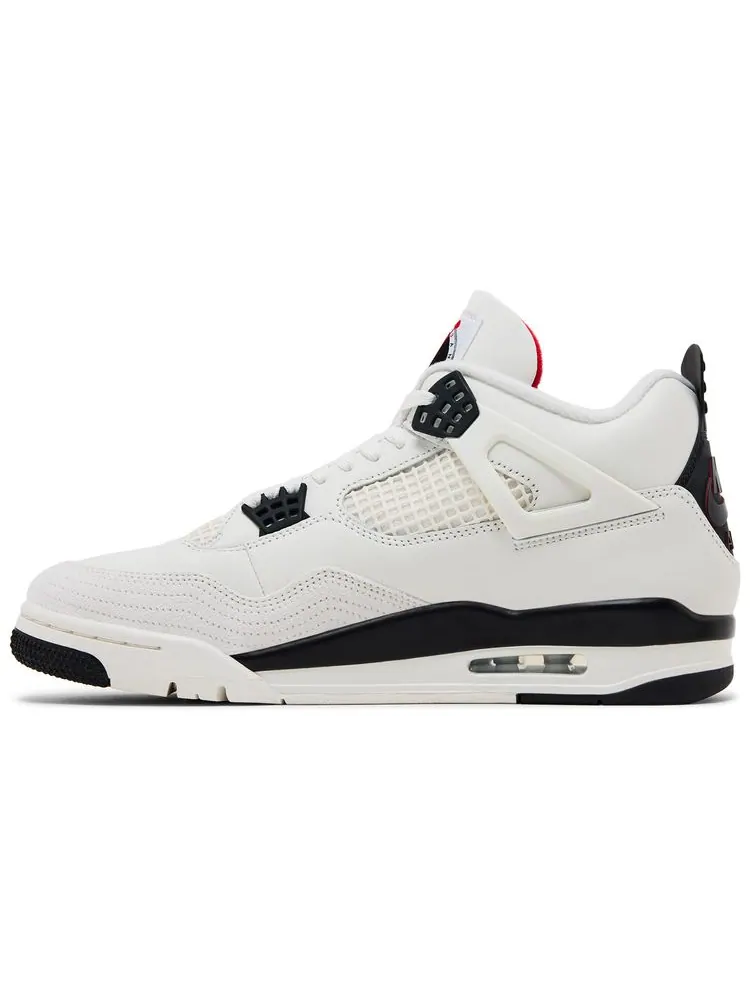 Кроссовки Air Jordan 4 Retro — изображение 3 из 10, белый