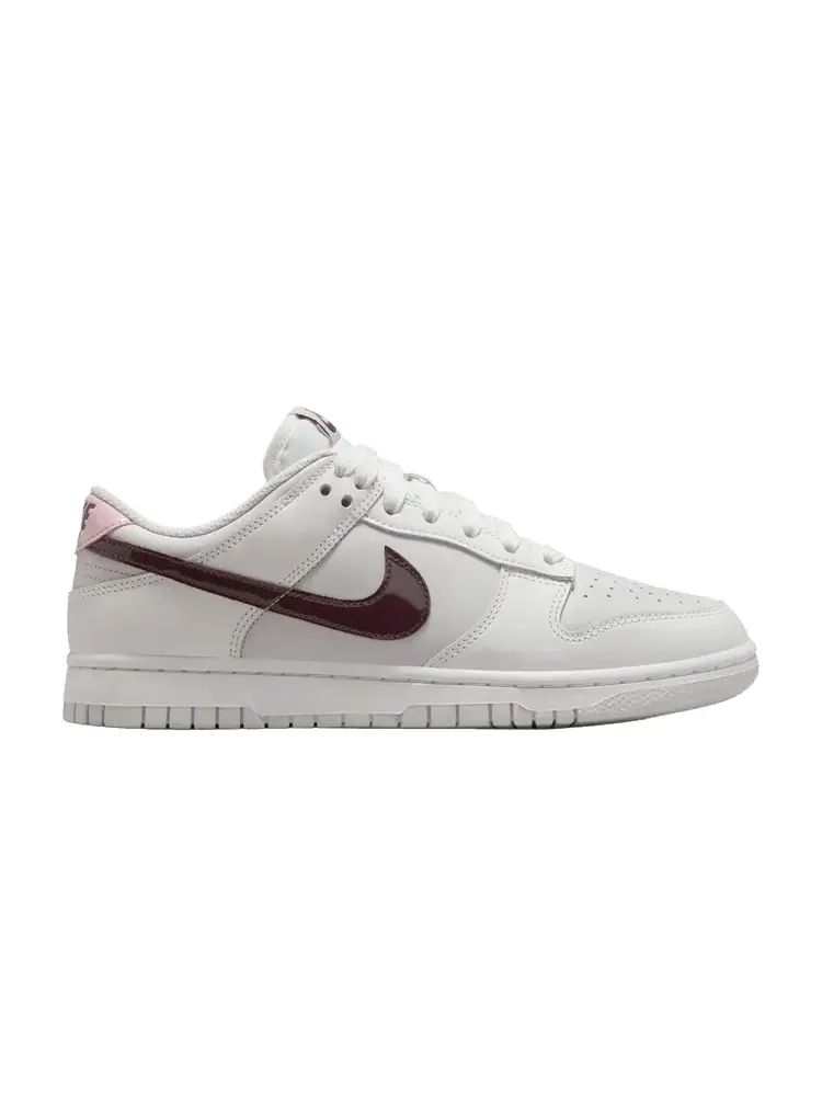 Кроссовки Nike Wmns Dunk Low — изображение 1 из 1, серый