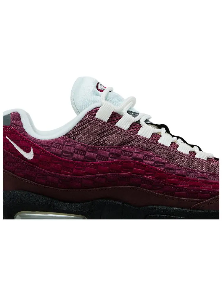 Кроссовки Kith x Nike Air Max 95 GS — изображение 2 из 8, красный