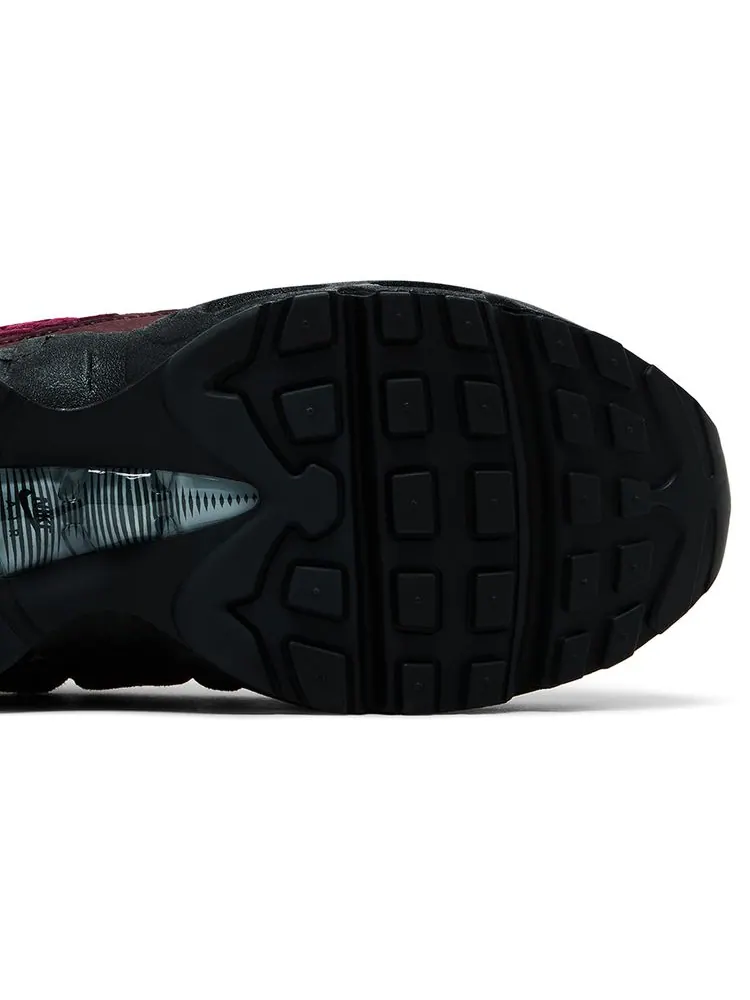 Кроссовки Kith x Nike Air Max 95 GS — изображение 5 из 8, красный