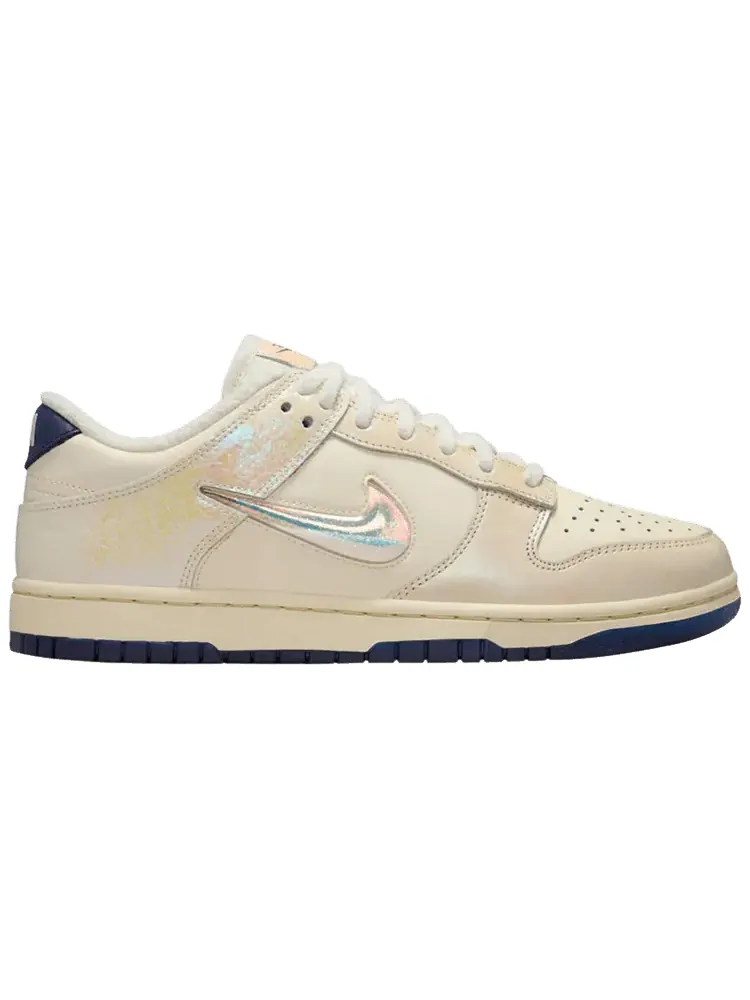 Кроссовки Nike Wmns Dunk Low — изображение 1 из 1, бежевый