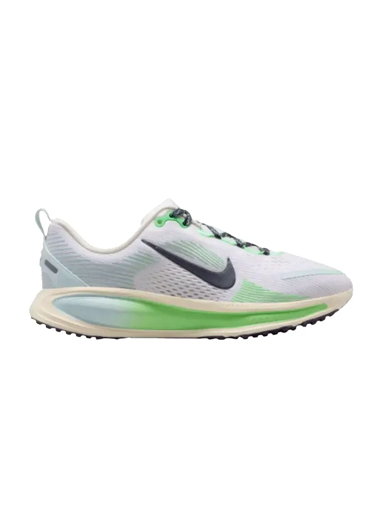 Кроссовки Nike Vomero 18 GS 'White Dark Raisin Soft Pearl' — изображение 1 из 1, белый