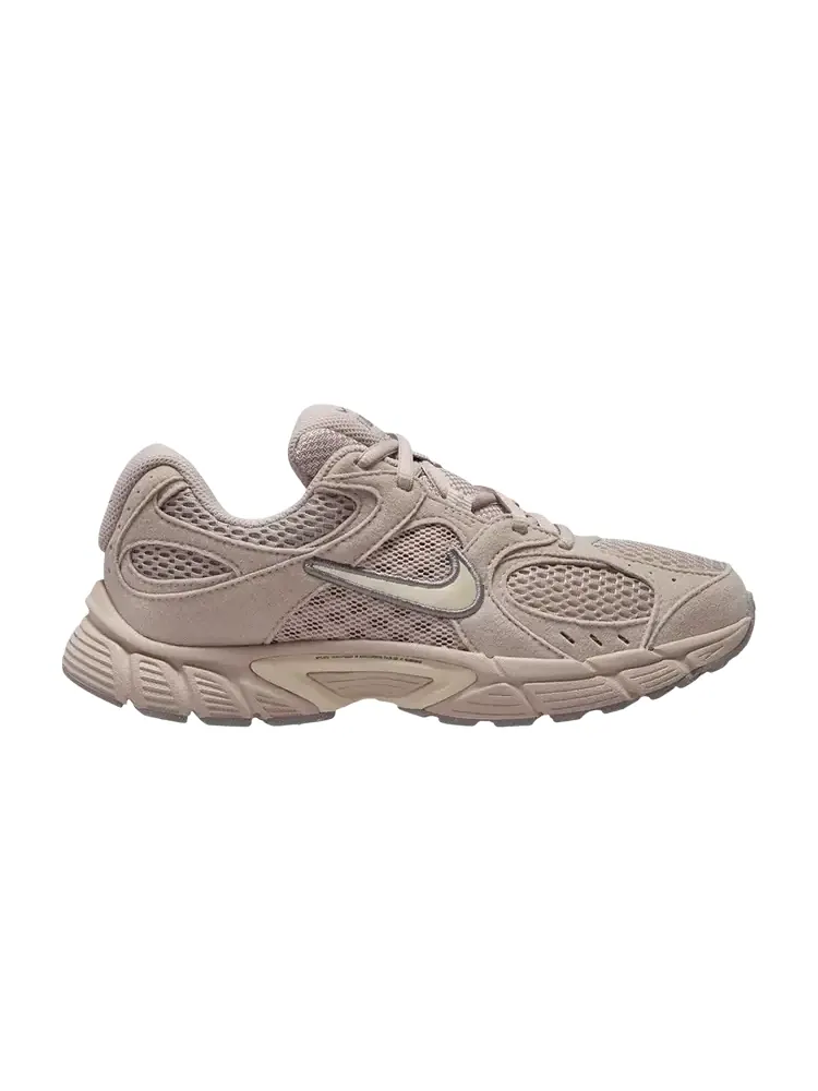 Кроссовки Nike V5 RNR GS 'Moon Particle Light Orewood Brown' — изображение 1 из 1, бежевый