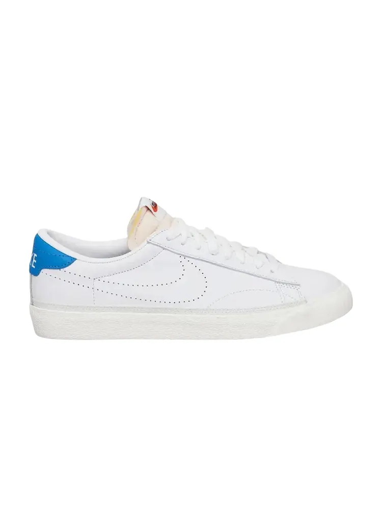 Кроссовки Nike Tennis Classic — изображение 1 из 1, белый светлый синий