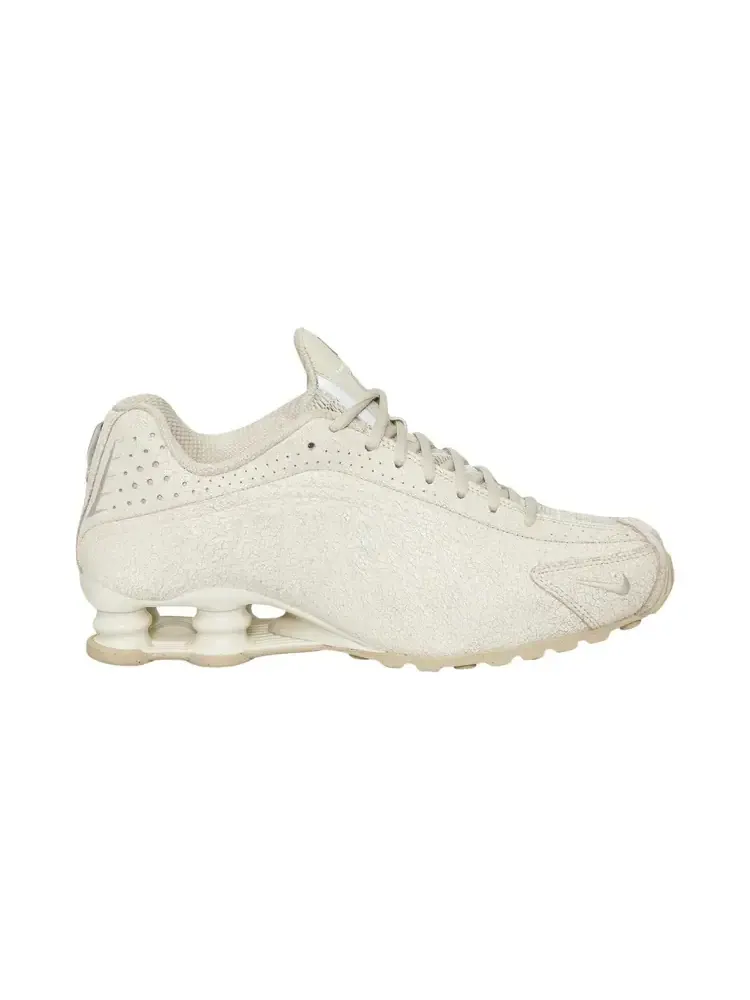 Кроссовки Nike Shox R4 'Natural Metallic Silver' — изображение 1 из 1, бежевый