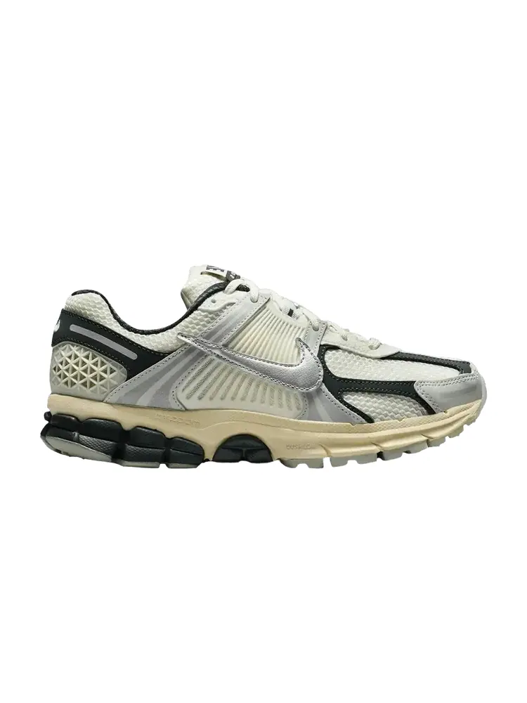 Кроссовки Nike Wmns Air Zoom Vomero 5 'Light Silver Seaweed' — изображение 1 из 1, серебряный