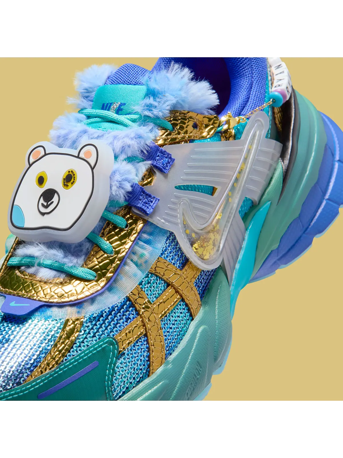 Кроссовки Nike V2K Run 'Doernbecher' 2026 — изображение 4 из 12