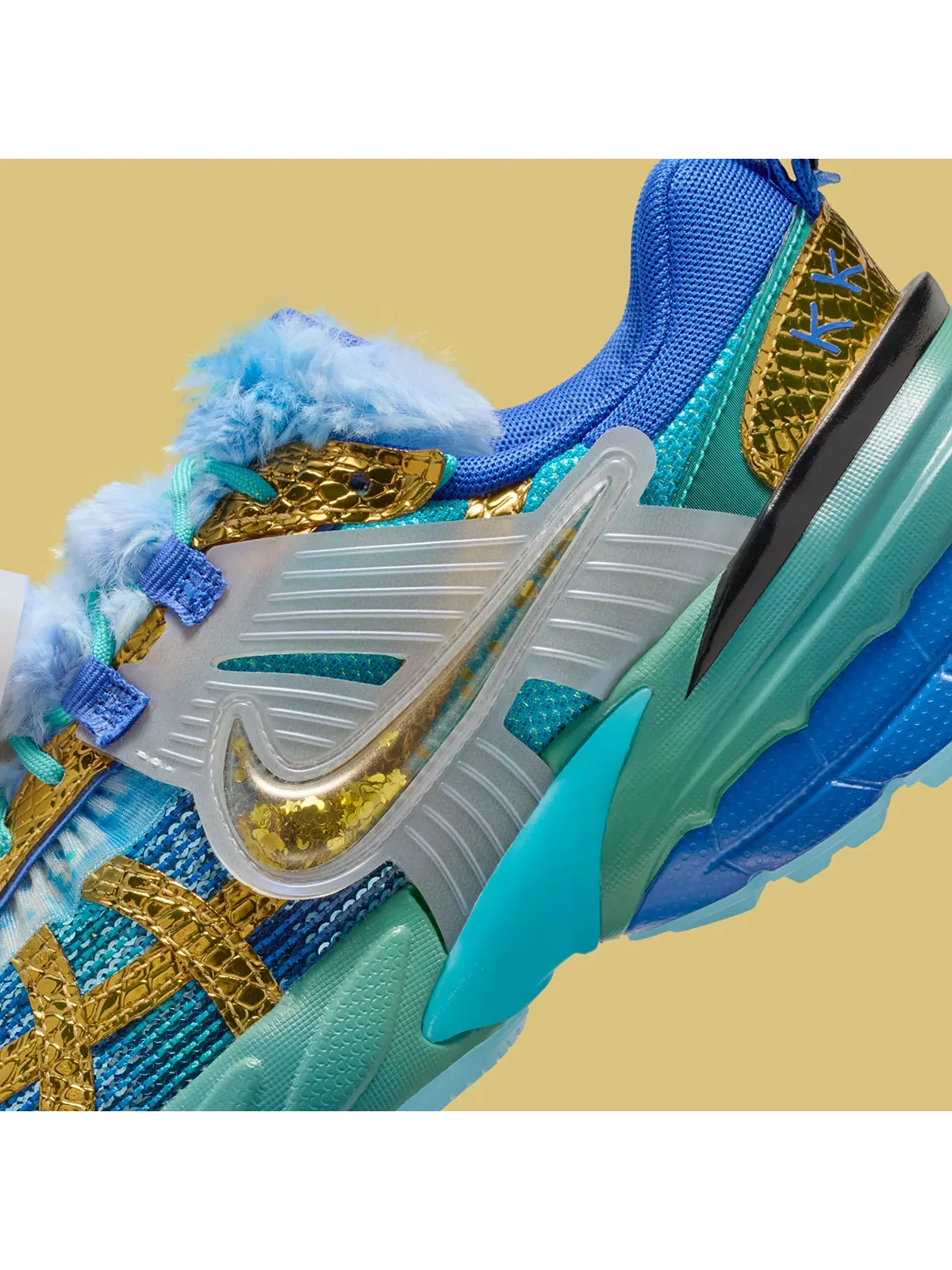 Кроссовки Nike V2K Run 'Doernbecher' 2026 — изображение 5 из 12