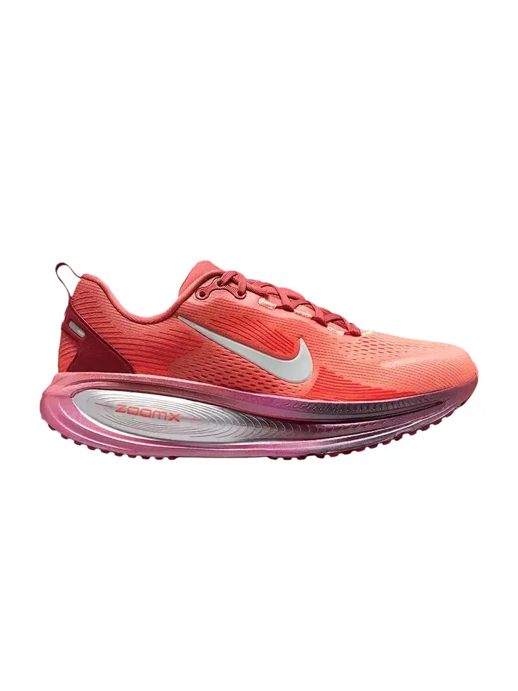 Кроссовки Nike Wmns Vomero 18 SE — изображение 1 из 1, красный