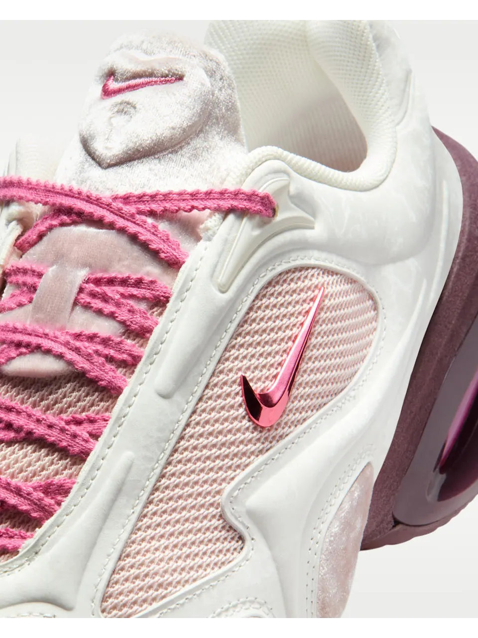 Кроссовки Nike Air Max Muse «Valentine’s Day» — изображение 6 из 8