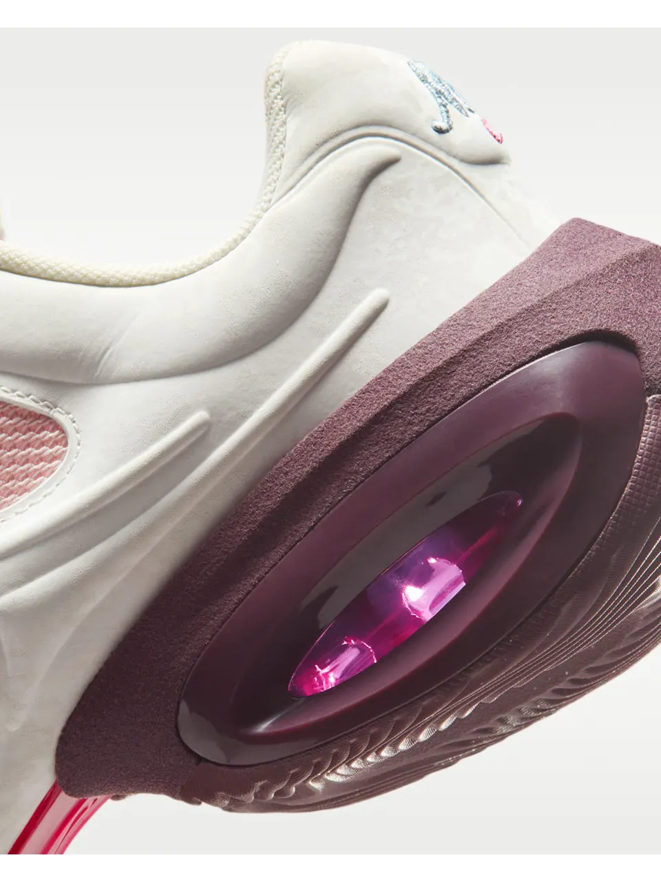 Кроссовки Nike Air Max Muse «Valentine’s Day» — изображение 7 из 8